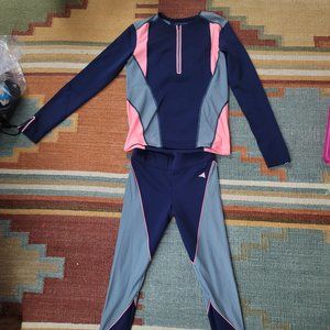 Matching LAAIN SET in blue/gray and pink with piping detail size Small